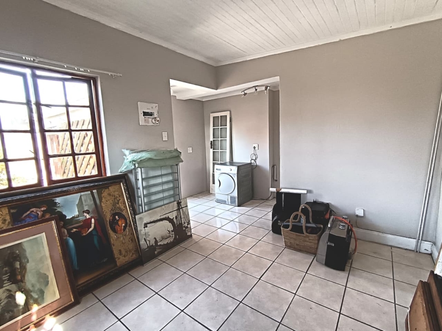7 Bedroom Property for Sale in Walmer Eastern Cape